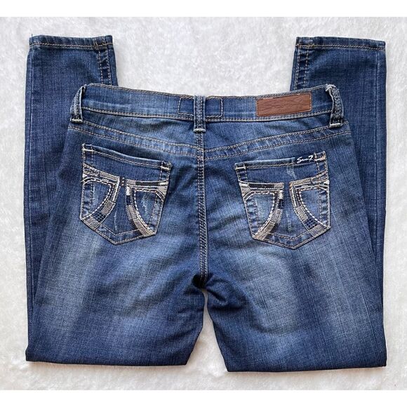 Seven7 Skinny Easy Fit Jeans with Embellished Embroidered Back Pockets, Size 6 - Picture 1 of 13